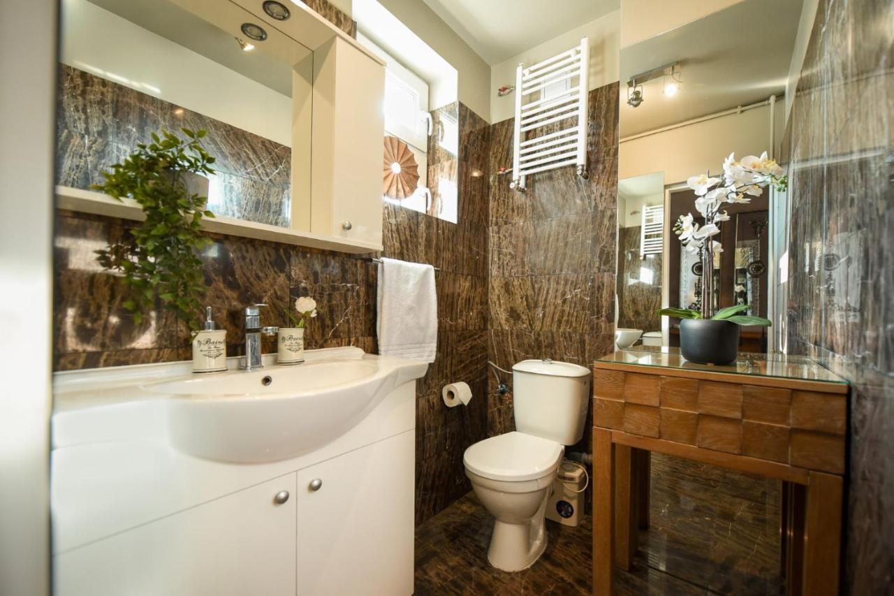 New - Elegant Duplex With Amazing View & Balcony - Homey Residence Bucarest Extérieur photo